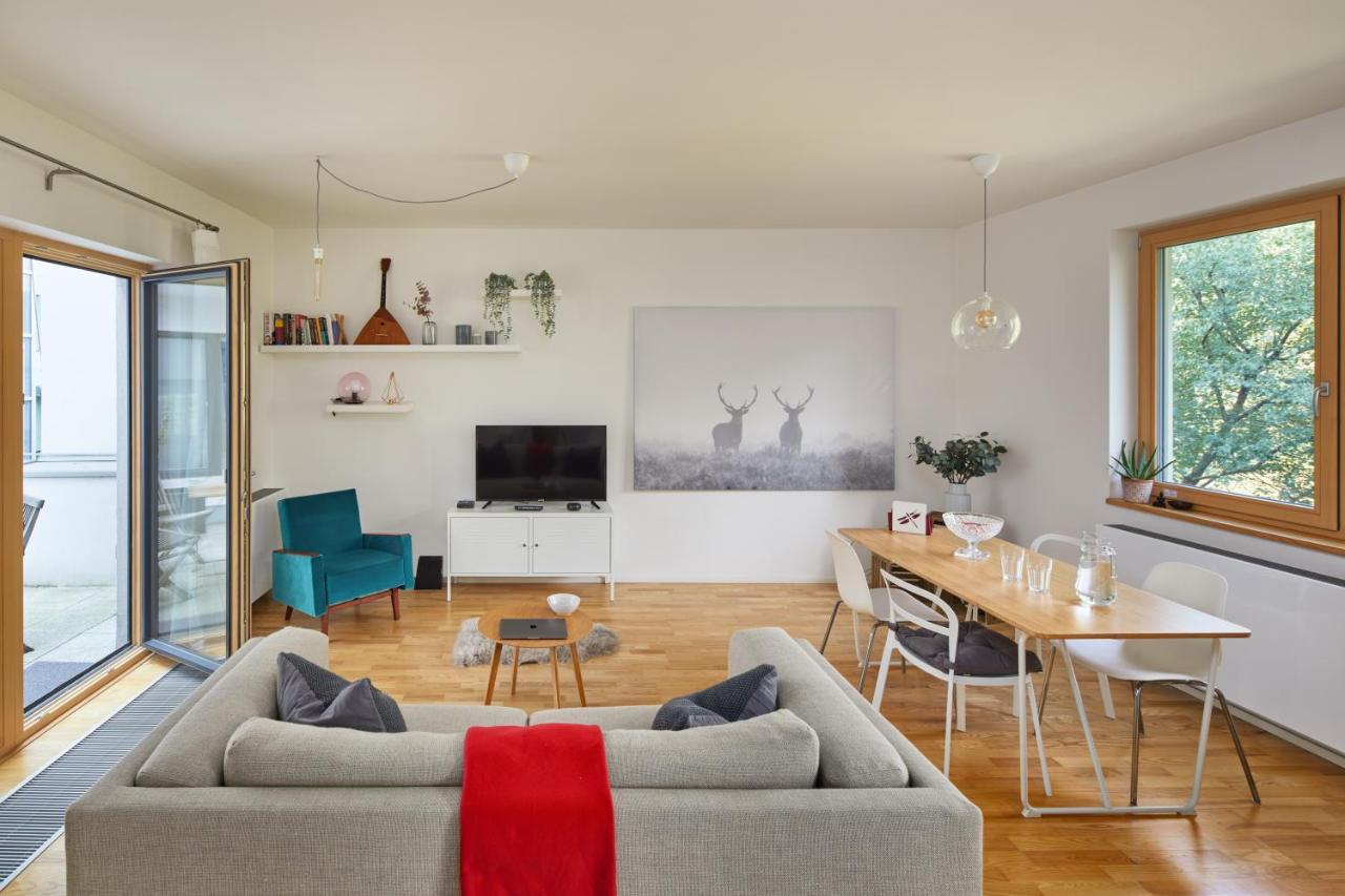 Apartment Days - W 2bdr - 3 Balconies - Garage - Next To Park Prag
